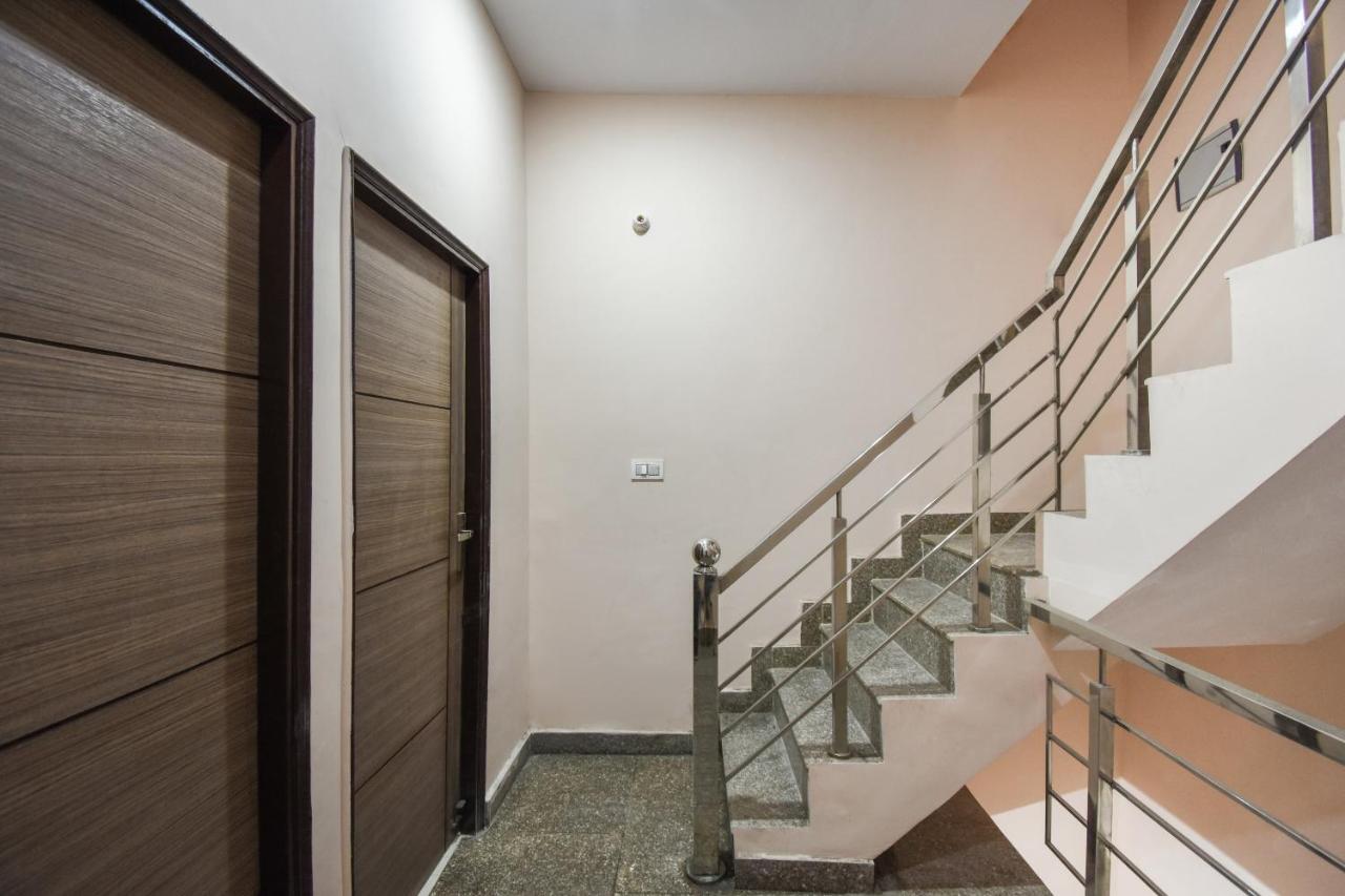 Hotel O Hi Tech Панчкула Екстер'єр фото